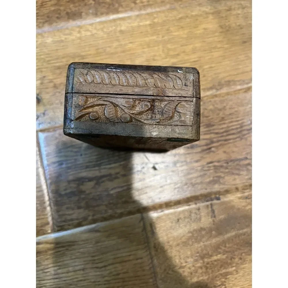 Vintage Rosewood? 5x3.5x2